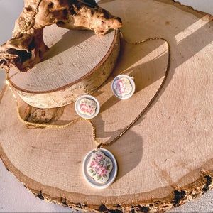 Vintage- Porcelain Bouquet Of Roses Necklace & Earring Set